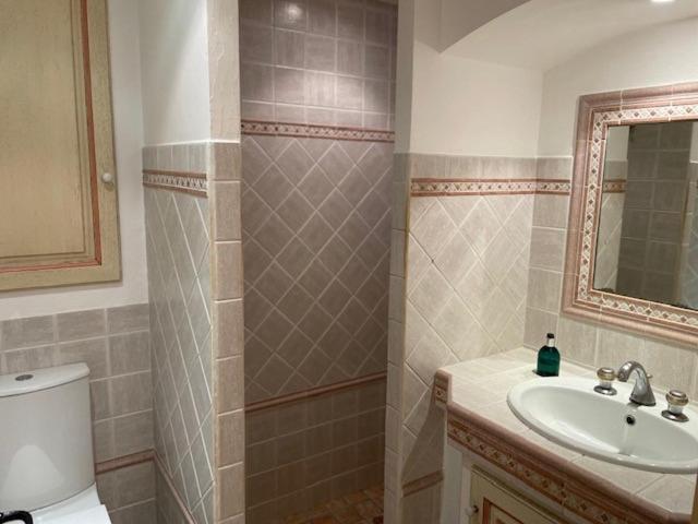 דירות ואלאוריס Domaine Des Tuilieres Avec Jacuzzi מראה חיצוני תמונה