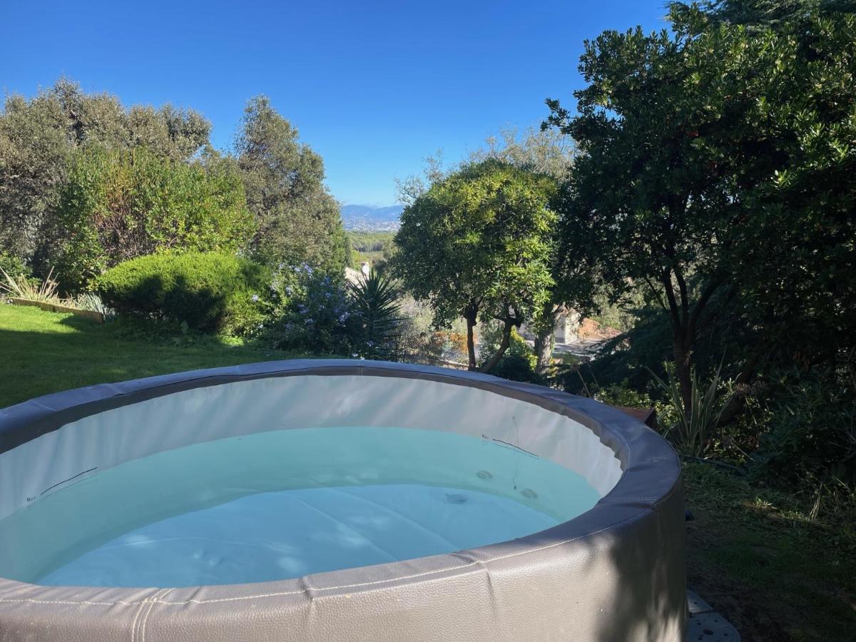 דירות ואלאוריס Domaine Des Tuilieres Avec Jacuzzi מראה חיצוני תמונה